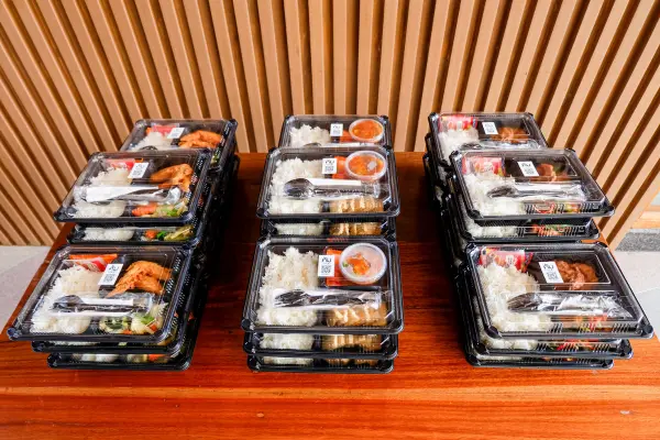 ข้าวกล่องสำหรับประชุมก่อนจัดงานเลี้ยง